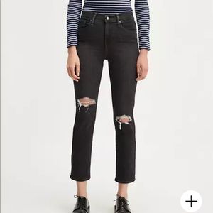 LEVI’s 724 HIGHRISE STRAIGHT CROP RIPPED JEANS